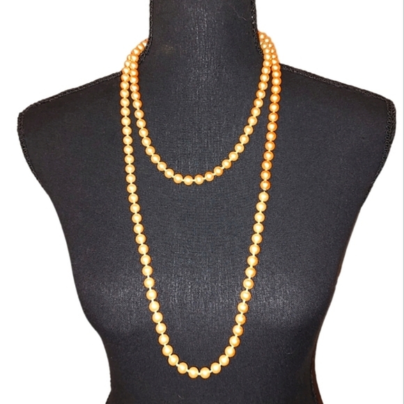 Vintage Jewelry - Vintage Faux Pearl Necklace
